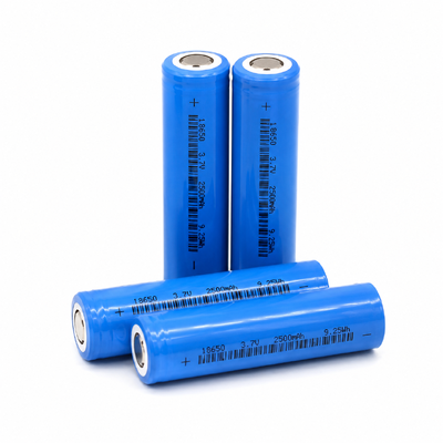 গুণ ইউনফান কারখানার সরবরাহ 18650 2500mAh 3.7V লিথিয়াম সিলিন্ডারিক সেল 1C চার্জ 1.5C স্রাব 500 চক্র বাল্ক লিথিয়াম সেল পাওয়ার সরঞ্জাম সমাবেশের জন্য কারখানা